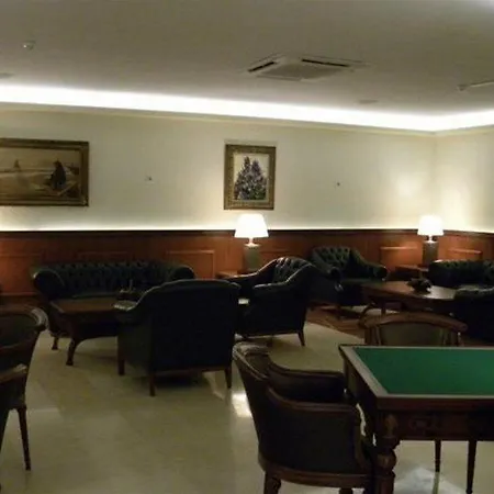 Les Dunes Comodoro 4* בנידורם